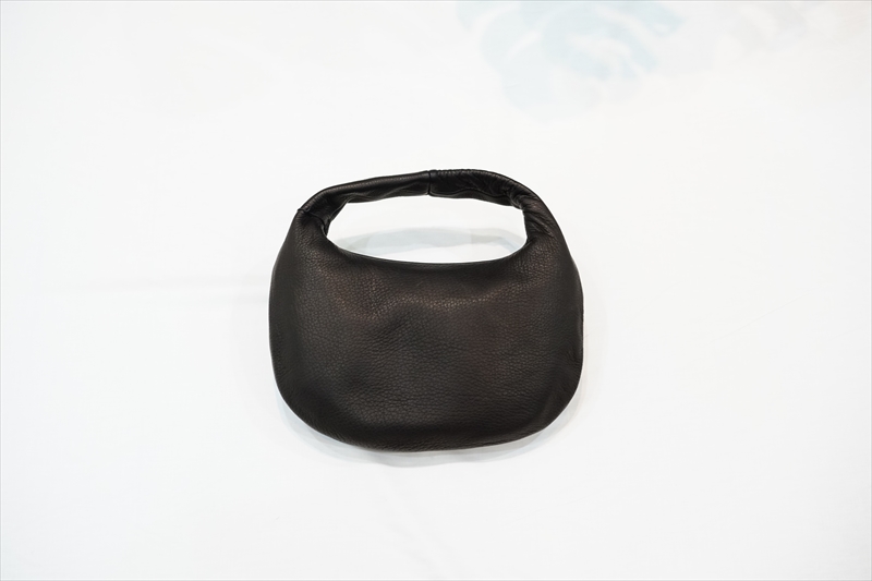 新品Aeta DEER ONE SHOULDER M BLACK 品番:DA59 Aeta(アエタ)DEER ONE SHOULDER M/Black(DA59)