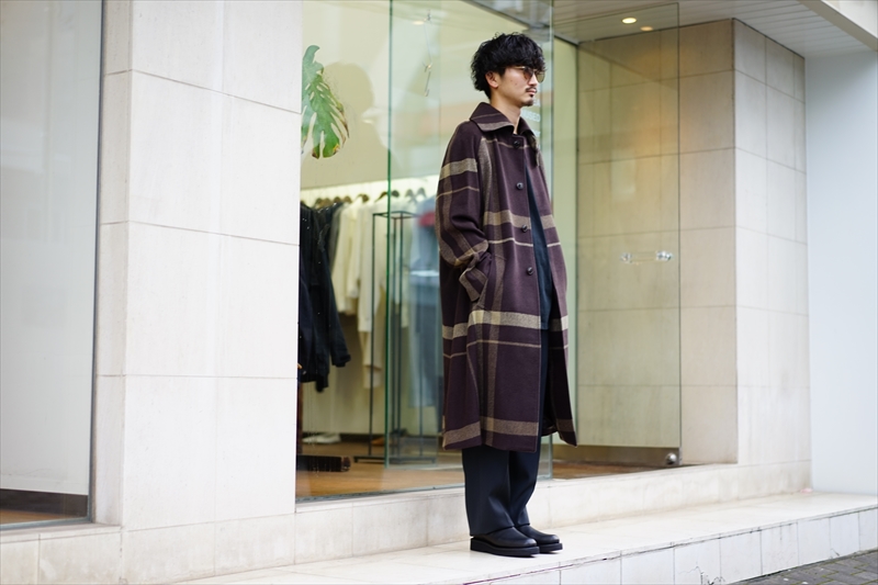 UNUSED(アンユーズド)21AW Collectionの新作、Soutien Collar Coat