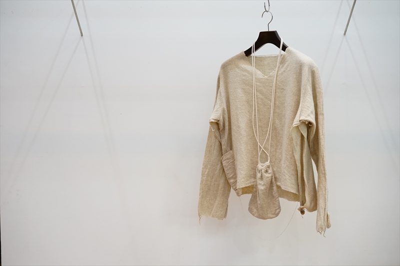 SUNSEA(サンシー)の新作、Shrinkage V-Neck/Naturalを使ったスタイル ...