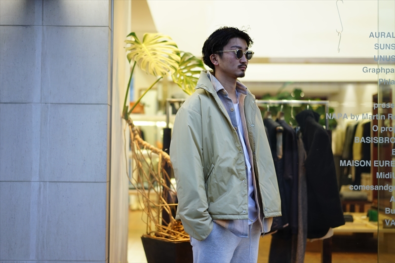 使い勝手が良く、軽くて暖かいシンサレート内臓のコーチジャケット