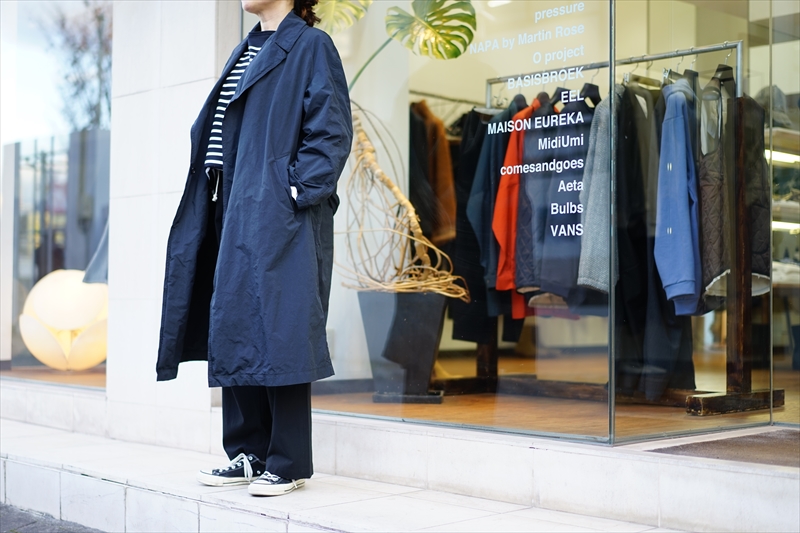 高圧での製品染めによるパッカリングが立体感を与え、羽織った際の存在