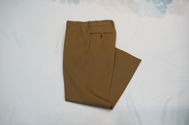 AURALEE(オーラリー)22SS Collectionの新作、Light Wool Max Gabardine