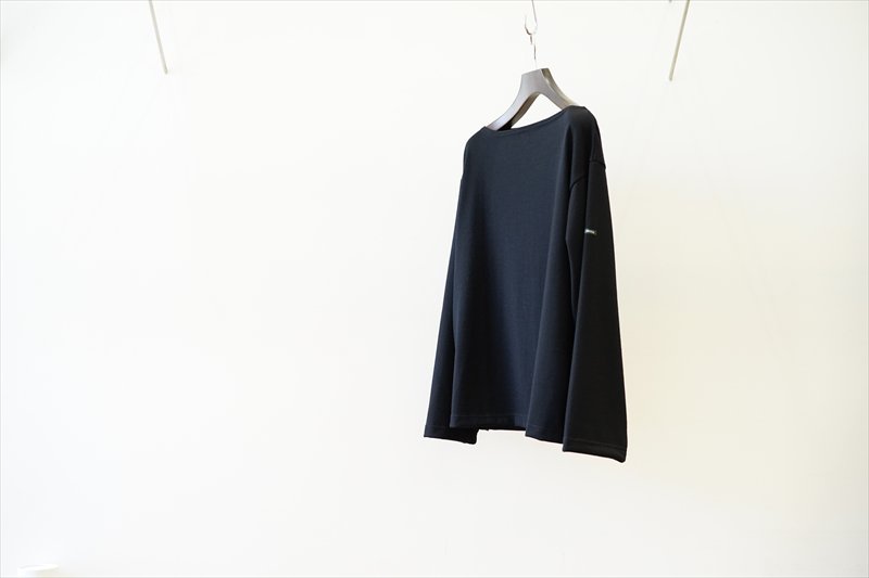 今までのバスクシャツの概念を壊してくれる、ニューベーシック。outil 今までのバスクシャツの概念を壊してくれる、ニューベーシック。outil