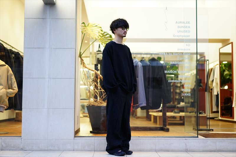 今までのバスクシャツの概念を壊してくれる、ニューベーシック。outil