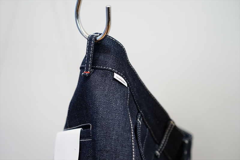 Graphpaper(グラフペーパー)22SS Collectionの新作、Selvage Denim Two Tuck Tapered