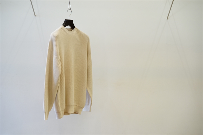 Graphpaper(グラフペーパー)の新作、Suvin Loose Rib Crew Neck Knit