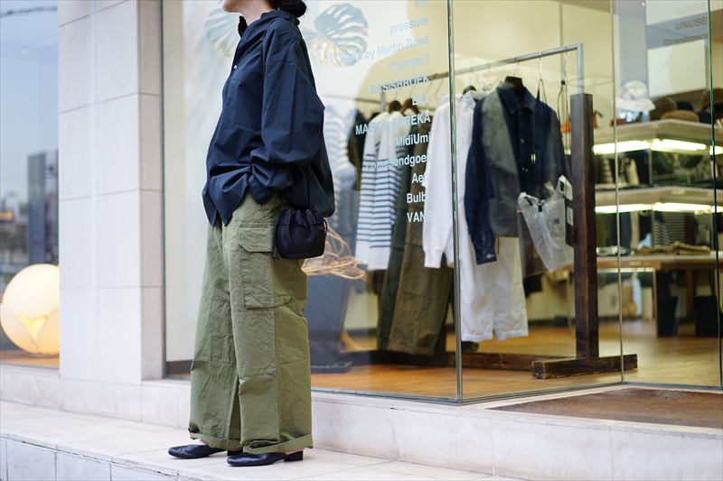 【outil /ウティ】PANTALON CHASELLES /3 outil(ウティ)の新作、PANTALON CHASELLES/Olive(OV-O006)を使っ