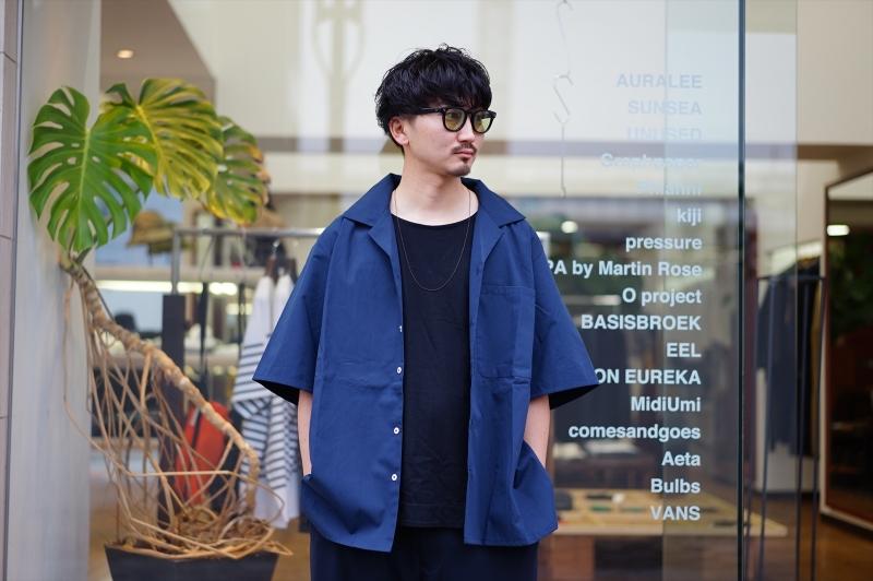 これからの時期にお薦めなオープンカラーシャツ。camiel fortgens(カミ