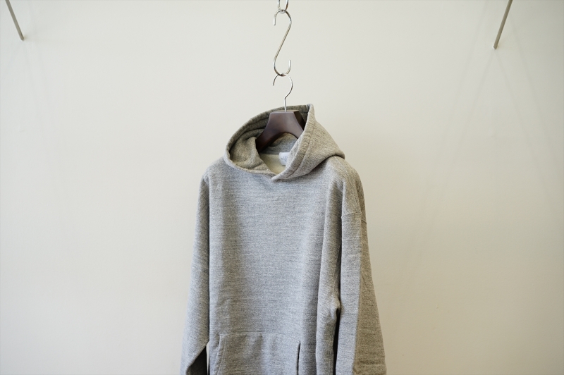 トップス UNUSED 22AW Sweat hoodie/gray US2289 UNUSED(アンユーズド)22AW Collectionの新作、Sweat Hoodie(US2289)の