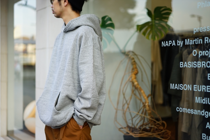 UNUSED(アンユーズド)22AW Collectionの新作、Sweat Hoodie(US2289)の 