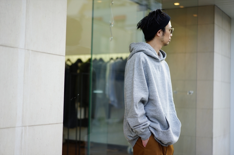 UNUSED(アンユーズド)22AW Collectionの新作、Sweat Hoodie(US2289)の