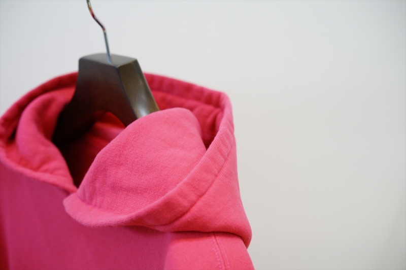 UNUSED(アンユーズド)の新作、Sweat Hoodie(US2289)/Pinkを使った 