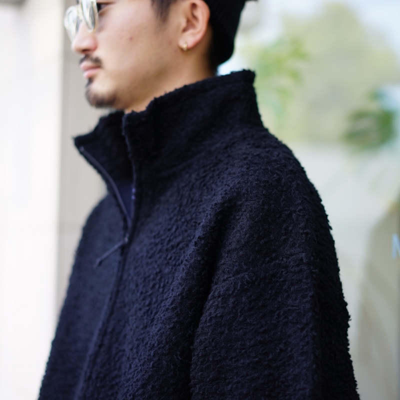 I(アイ)22AW Collectionの新作、Napping Wool Boa Blouson/Blackのご