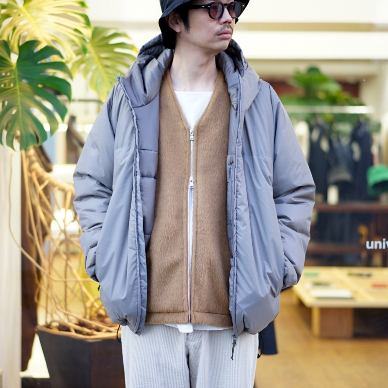 のびやかな極上の使用感を実現した上質なテキスタイル。I(アイ