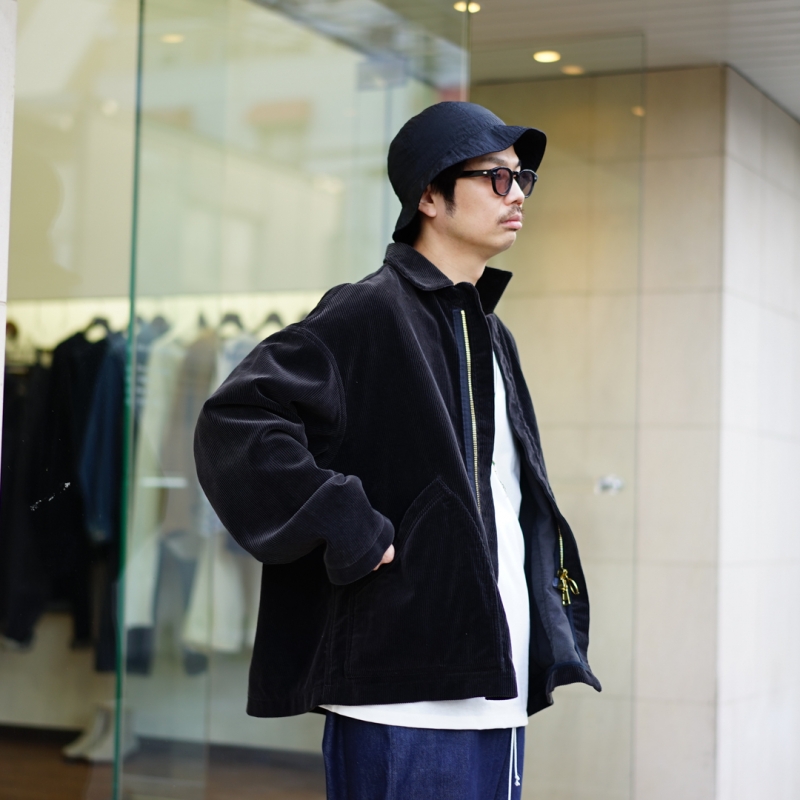 お薦めのデニムパンツ。camiel fortgens(カミエルフォートヘンス)Sweat