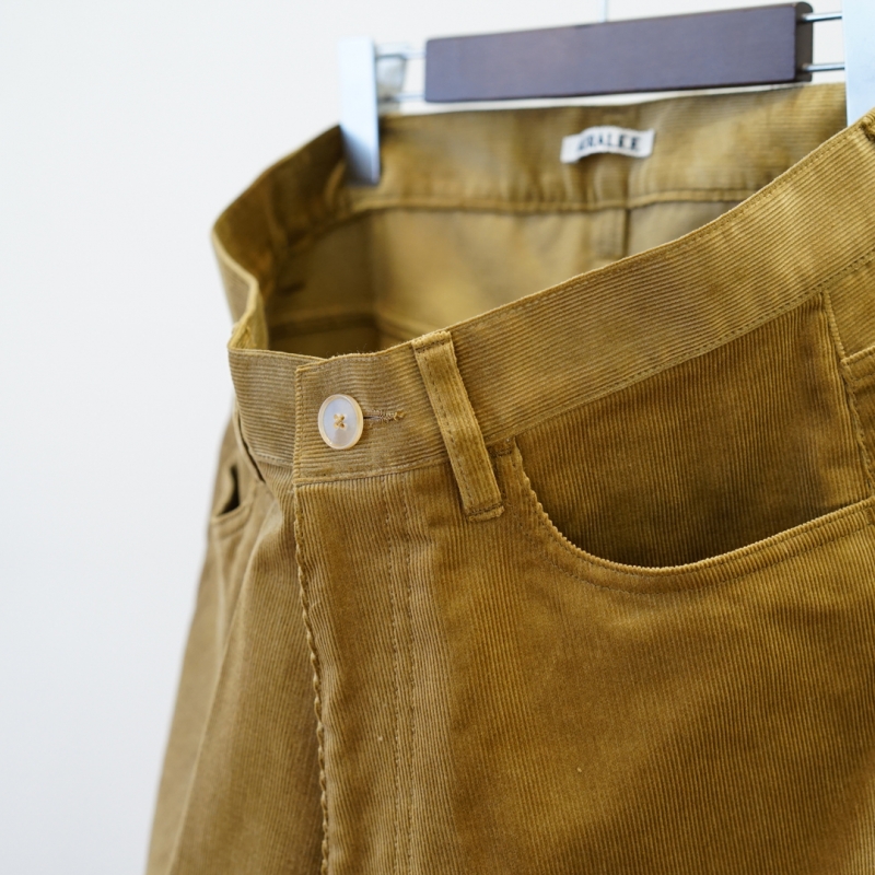 AURALEE(オーラリー)23SS Collectionの新作、Finx Corduroy Pants