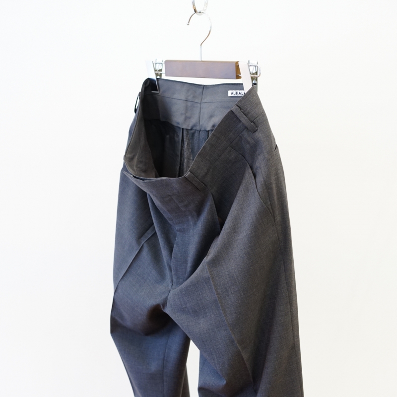 AURALEE(オーラリー)23SS Collectionの新作、Super Fine Tropical Wool