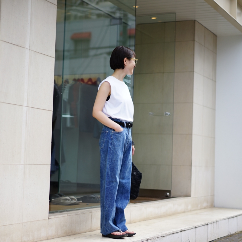 オーラリー SELVEDGE FADED LIGHT DENIM PANTSカラーLIGHTINDIGO