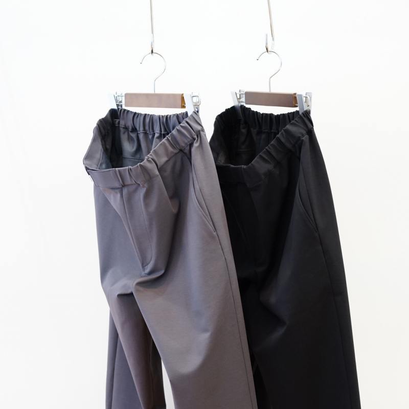 Graphpaper(グラフペーパー)23AW Collectionの新作 Compact Ponte Slim