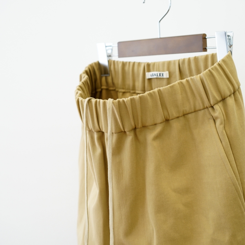 AURALEE(オーラリー)23AW Collectionの新作 Washed Heavy Chino AURALEE(オーラリー)23AW Collectionの新作 Washed Heavy Chino