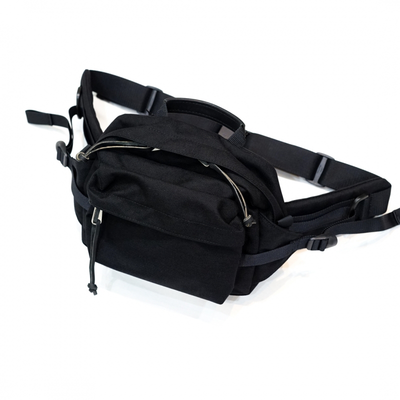 Aeta(アエタ)23AW Collectionの新作、 Waist Bag S(NY11)/Black嬉しい