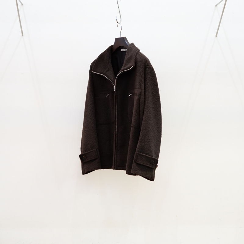 AURALEE(オーラリー)23AW Collectionの新作、 Brushed Suri AURALEE(オーラリー)23AW Collectionの新作、 Brushed Suri