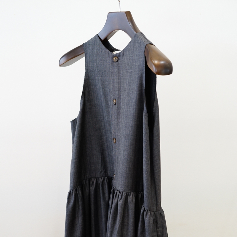 ELEPH(エレフ)23AW Collectionの新作、 Anouk Dress Wool/Grayのご紹介
