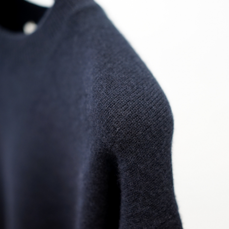AURALEE(オーラリー)の新作、Baby Cashmere Knit P/O(A23AP03BC)/Top