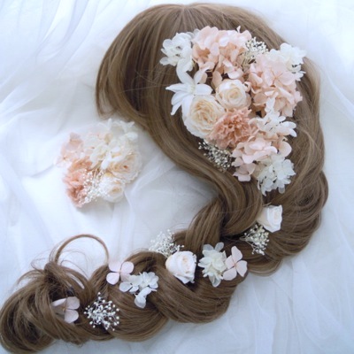 編み込みロングヘアーの花髪飾り Chouette Shopblog