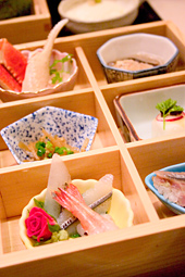 華遊膳4
