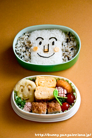 しょくぱんまん