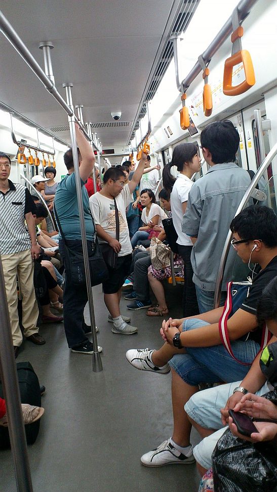 瀋陽地下鉄の車内