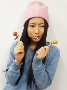 イケメンが食べだチュッパチャプスの棒です。