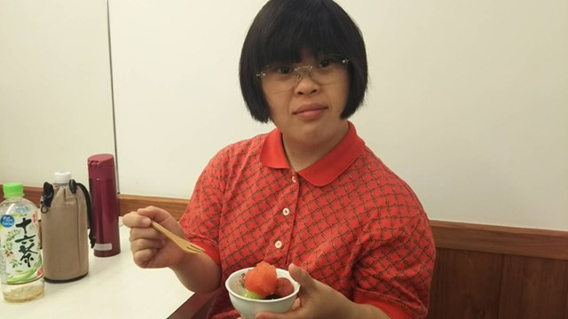 手