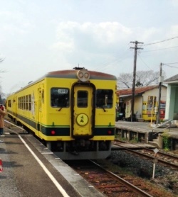 IMG_1550房総の菜の花電車.JPG