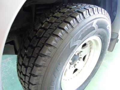 95プラド16インチ ホイールスタッドレスセット 95プラド 純正ホイール、スタッドレスセット 程度良好品】トヨタ 95