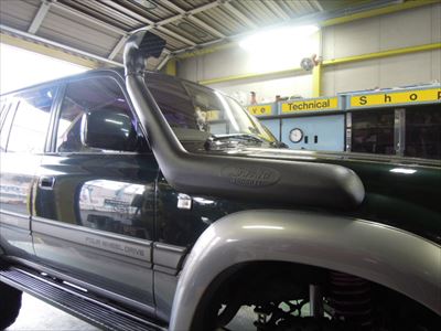 ランクル80のシュノーケル取付けです | 4WD・四駆カスタム シューエイ