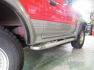 パジェロJ-TOPのサイドステップ交換！ | 4WD・四駆カスタム シューエイ 