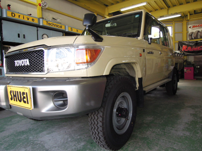 ランクル79ピックアップのタイヤ&ホイール交換! | 4WD・四駆 ランクル79ピックアップのタイヤ&ホイール交換! | 4WD・四駆