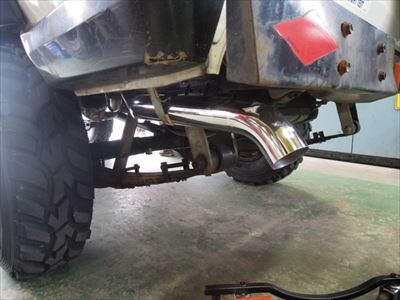 ランクル76のマフラー交換です | 4WD・四駆カスタム シューエイ ランクル76のマフラー交換です | 4WD・四駆カスタム シューエイ