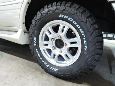 ランクル100 タイヤ・ホイール交換 | 4WD・四駆カスタム ランクル100 タイヤ・ホイール交換 | 4WD・四駆カスタム
