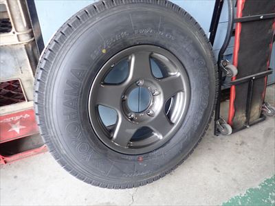 ランクル79のスタッドレスタイヤ取付け | 4WD・四駆カスタム 