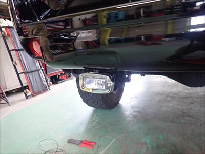 150 プラド バックランプ移設キット(150プラド ガソリン車を 150 プラド バックランプ移設キット(150プラド ガソリン車を