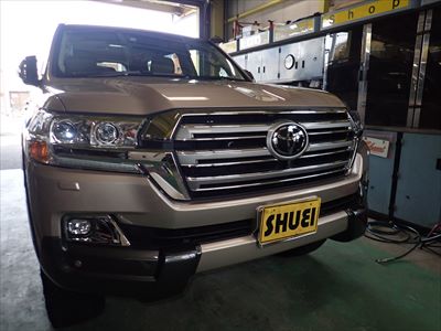 ランクル200のタイヤ交換 | 4WD・四駆カスタム シューエイの毎日
