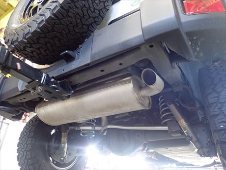 JKラングラーのマフラー交換 | 4WD・四駆カスタム シューエイの毎日