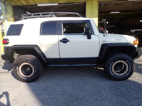 FJクルーザーのタイヤ履き替え | 4WD・四駆カスタム シューエイの毎日
