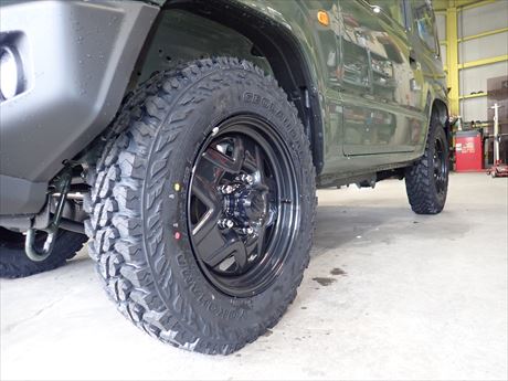 JB64ジムニーのタイヤ交換 | 4WD・四駆カスタム シューエイの毎日 JB64ジムニーのタイヤ交換 | 4WD・四駆カスタム シューエイの毎日