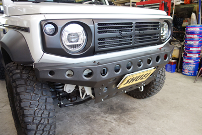 JB74ジムニーのフロント&リアバンパー交換! | 4WD・四駆カスタム