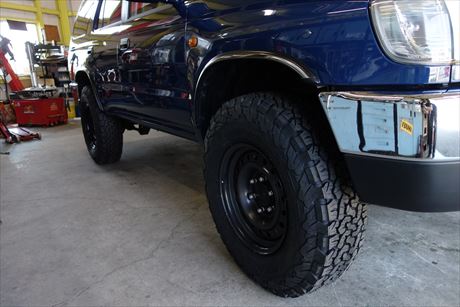 185サーフのタイヤ交換 | 4WD・四駆カスタム シューエイの毎日