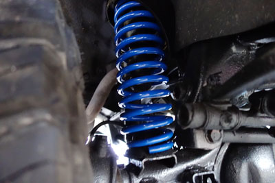 ランドクルーザー70 2インチアップコイルスプリング ランドクルーザー70 2インチアップコイルスプリング - メルカリ